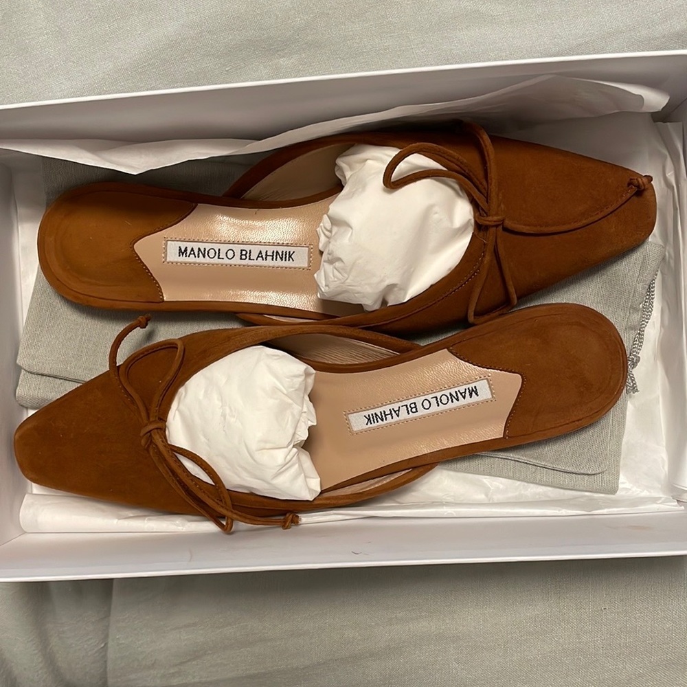 Manolo Blahnik Ballerimu size 38 brand new in box